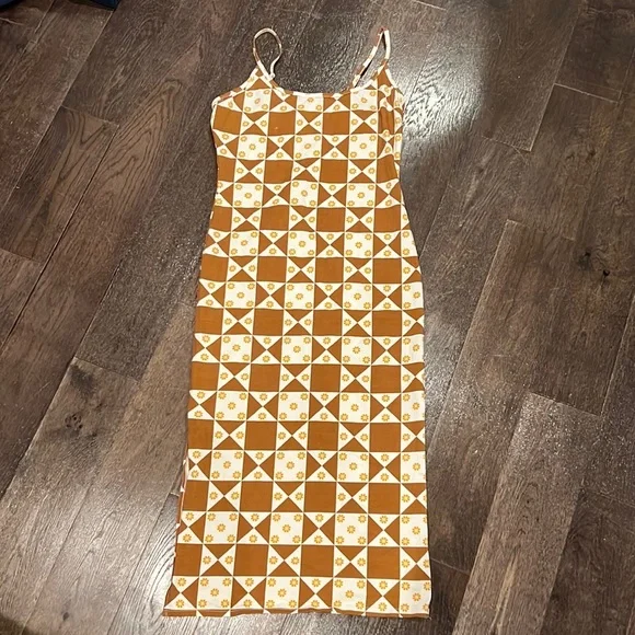 Lisa Says Gah Women's Brown and White Dress - Picture 3 of 7